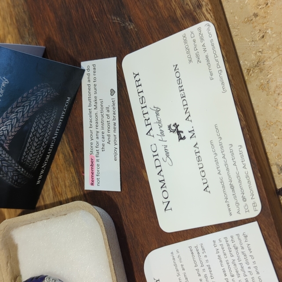 Handmade Scandinavian baby bracelet - Picture 4 of 5